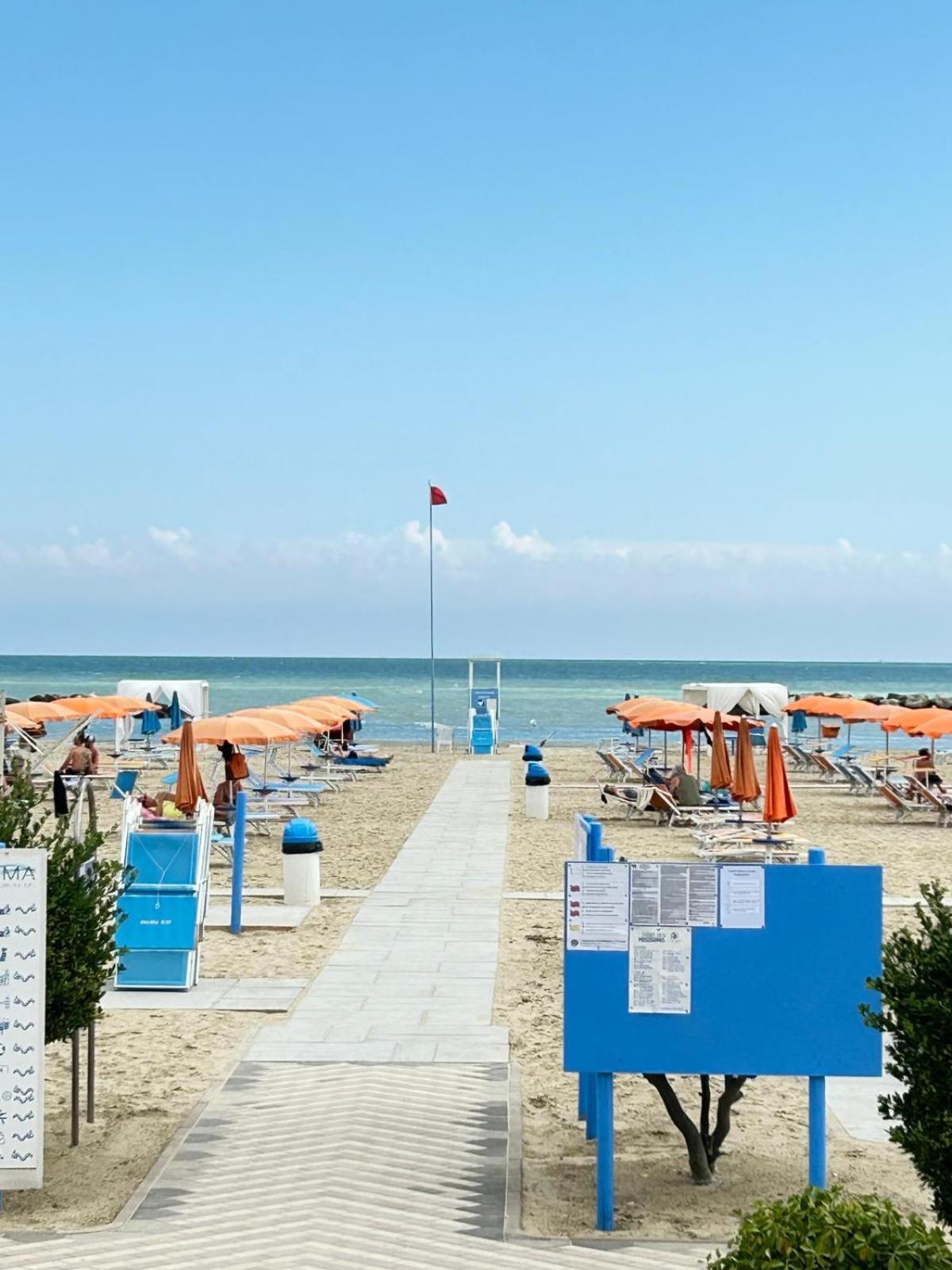Hotel Sacramora Римини Экстерьер фото