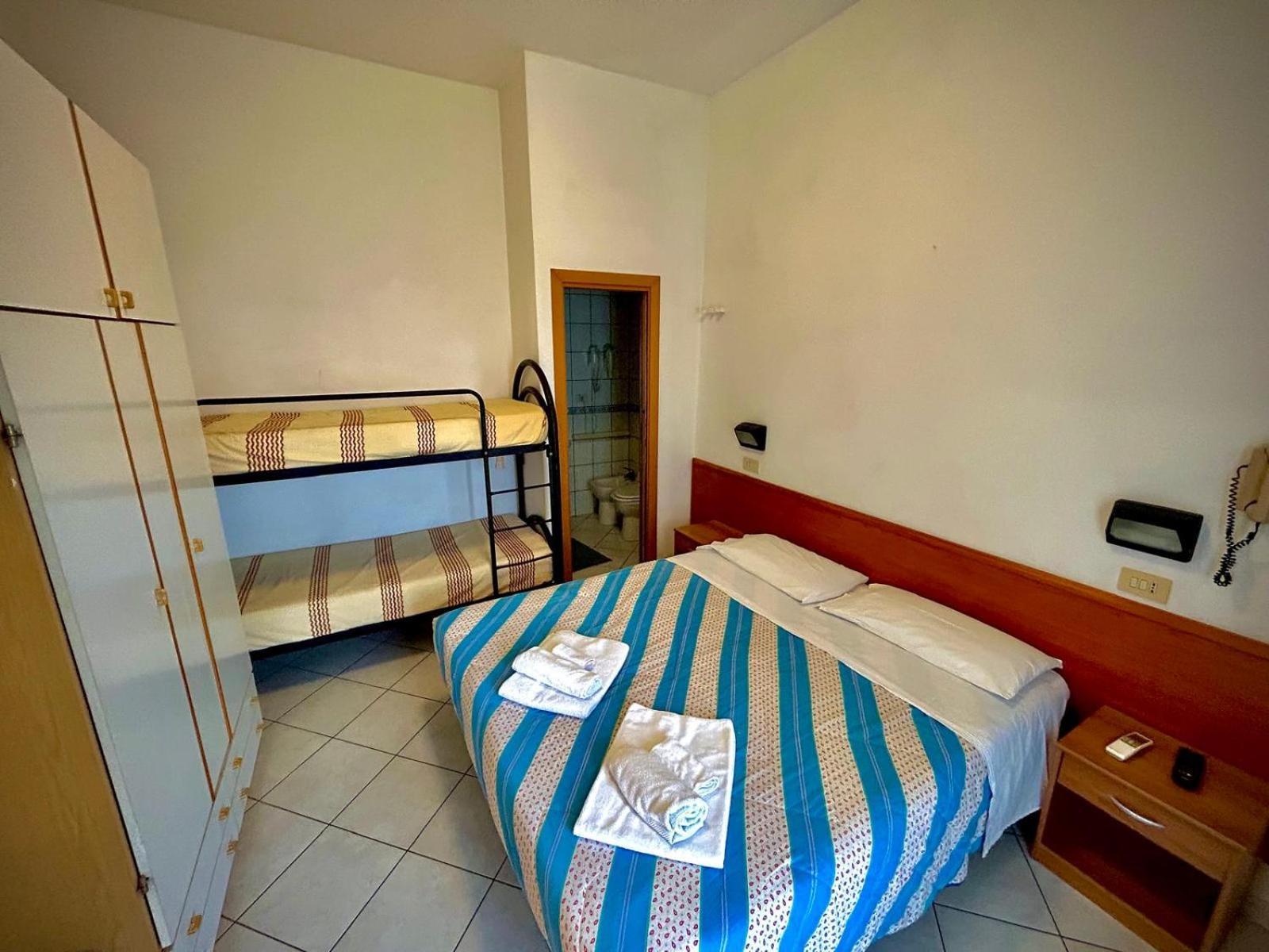 Hotel Sacramora Римини Экстерьер фото